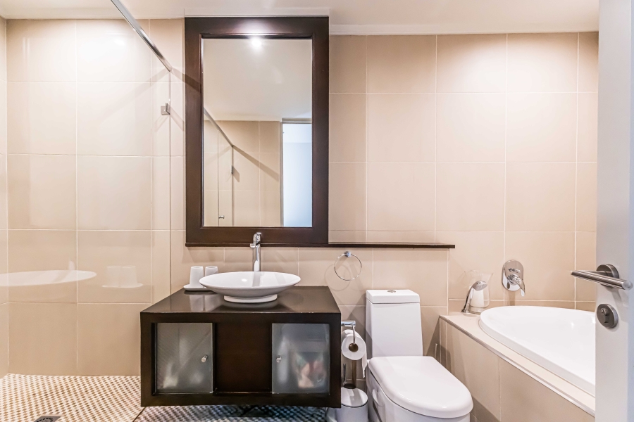 To Let 3 Bedroom Property for Rent in Sea Point Western Cape